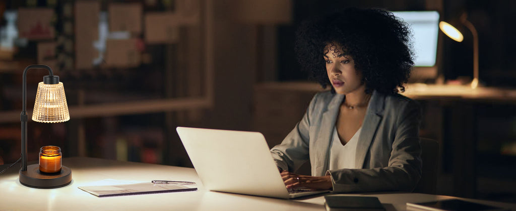 Candle Warmer Lamp with Timer Dimmable, Birthday Gifts for Women Mom, House Warming Gifts New Home Decor, Wax Melt Warmer for Jar Candles with 2 Bulbs